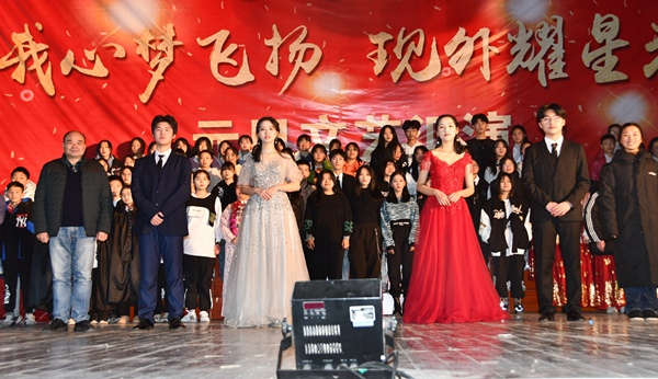 迎賓5_副本.jpg 迎賓5_副本.jpg