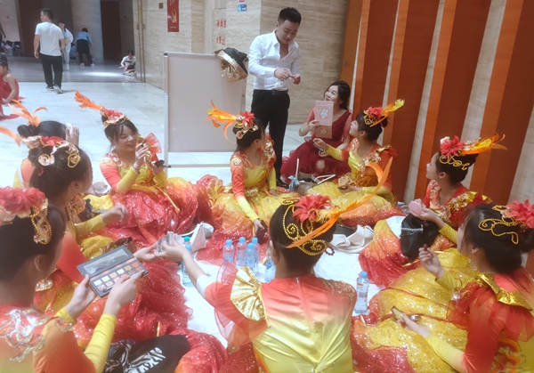 工商1.jpg 工商1.jpg