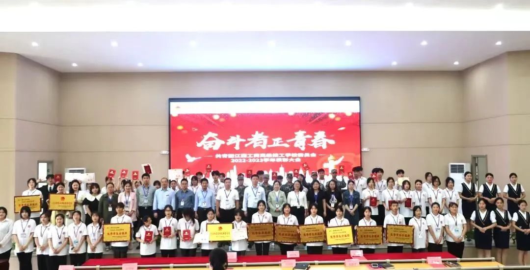 826fc130cd6a9f596058c1a3c18cfe4c.jpg 826fc130cd6a9f596058c1a3c18cfe4c.jpg