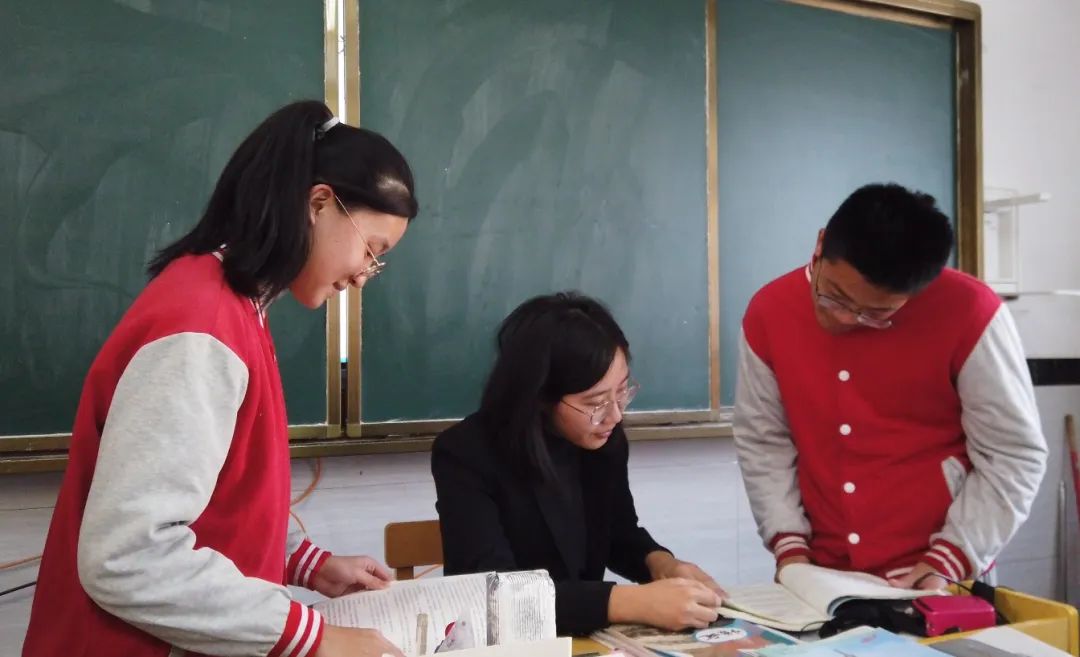 09ce83a6ea0169fe0b5ca4035651b4f4.jpg 09ce83a6ea0169fe0b5ca4035651b4f4.jpg